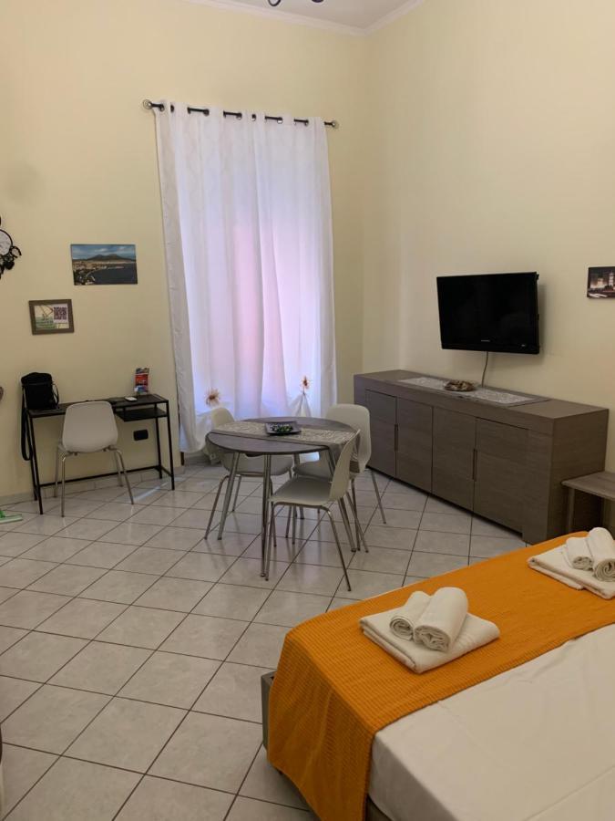 הוילה Centro Storico Napoli La Casa Di Ciro מראה חיצוני תמונה
