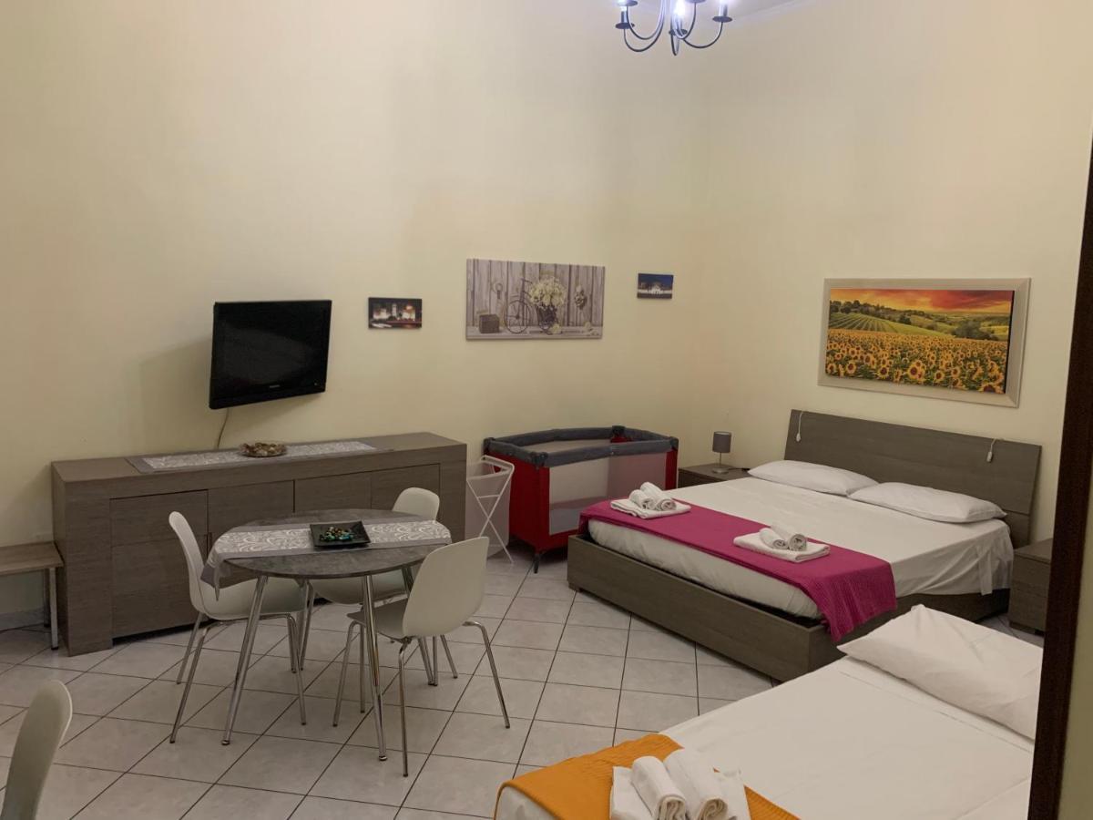הוילה Centro Storico Napoli La Casa Di Ciro מראה חיצוני תמונה