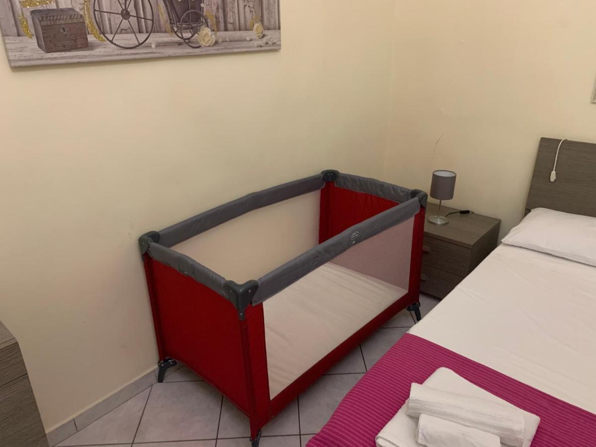 הוילה Centro Storico Napoli La Casa Di Ciro מראה חיצוני תמונה