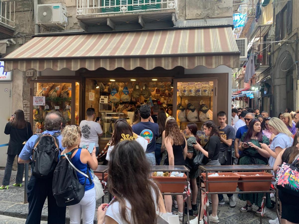 הוילה Centro Storico Napoli La Casa Di Ciro מראה חיצוני תמונה